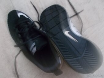 BOTASKY /TENISKY NIKE VEL 37.5 - 4