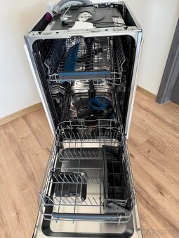 Úzká vestavná myčka Electrolux EES42210L – 45 cm, plně funkč - 4