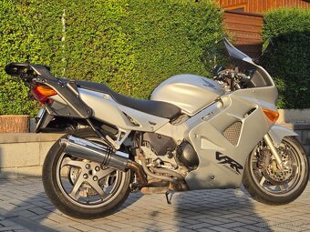 Honda VFR 800fi RC46 TOP výbava a stav - 4
