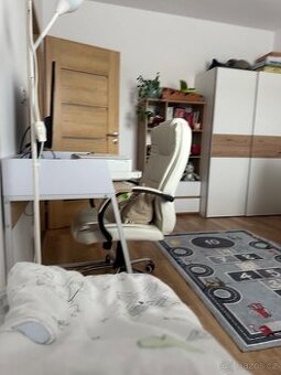 Stul - 4