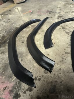 Lemy blatníků Škoda Favorit, Forman - 4