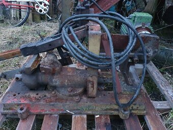 STROJNÍ PILA NA KOV - 4