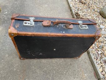 Staré cestovní kufry - 4