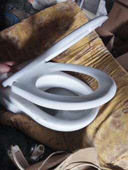 WC mísa závěsná se sedátkem - 4