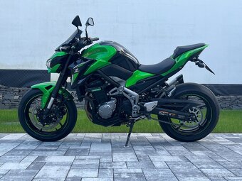 Kawasaki Z900 - 4