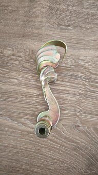 kovaná klika - list - 4