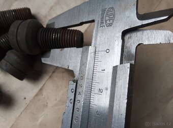 bezpečnostní šrouby kol M14 - 4