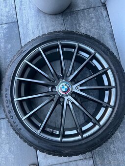 BMW 5x120 245/40 R19 zimní - 4