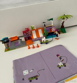 Lego friends 41099 - skatepark v Heartlake - 4