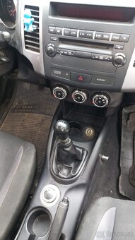 Mitsubishi Out II 2,2TD 130kW r.v.2011 - 4
