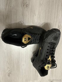 NIKE SHOX - 4