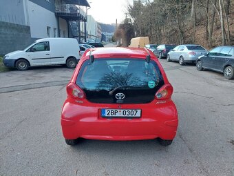 Toyota Aygo 1.0i, 50kw, rok 2006.. - 4