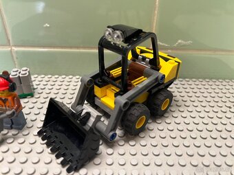 LEGO CITY - Malý nakladač - 60219 - 4