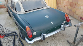 MGB kabriolet na renovaci - 4