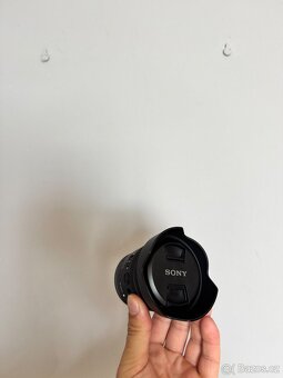 Sony E PZ 10-20mm f/4 G - 4
