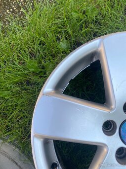 Kola original vw R17 - 4