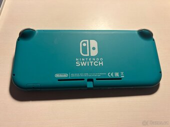 Nintendo Switch Lite - 4