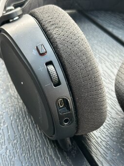 Herní sluchátka STEELSERIES Arctis 5 Black - 4