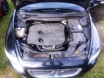 Volvo V50 D2 - 4