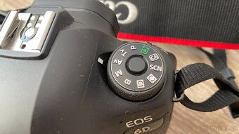 Canon EOS 6D Mark II + Speedlight 580EX II + příslušenství - 4