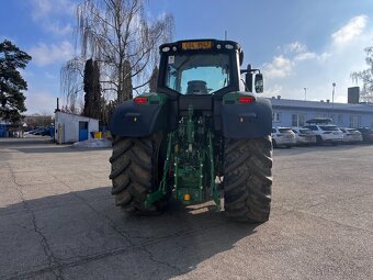 traktor John Deere 6M 220 - 4