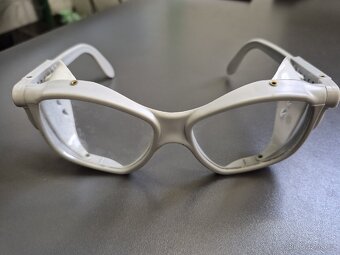 Staré pracovní brýle - 4
