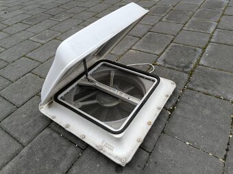 Střešní ventilátor Fiamma Turbo Vent - 4