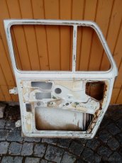 Škoda 100/110 zadní kapota a pravé zadní dveře - 4