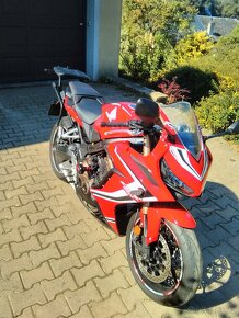 Honda CBR 650R 70 Kw - 4