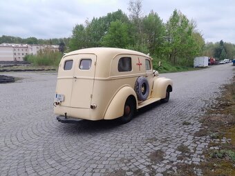 sanitní vůz Ford 79C, rok výroby 1947 - 4