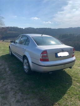 Superb 2.8 V6 142kw - 4