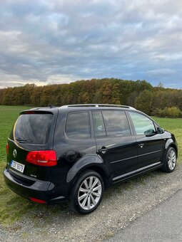 Touran 2.0 TDI LIFE - 4