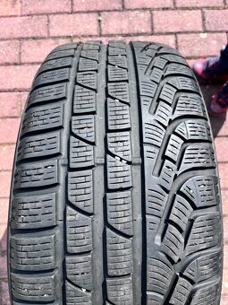Zimní pneu 235/45 R18 - 4