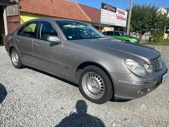 MERCEDES BENZ E 200 KOMPRESSOR PEKNY KOUSEK. - 4
