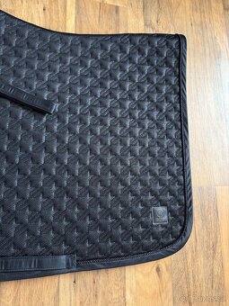 Podsedlova decka Eskadron Glitter cerna DL - 4