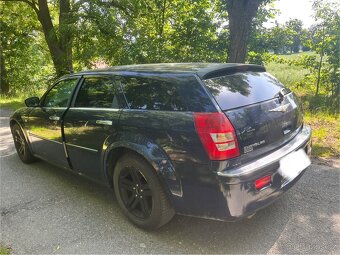 Chrysler 300C 3.0CRD 160KW rok 2008 - 4