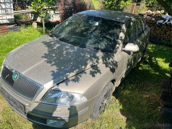Prodám na náhradní díly auto Škoda Octavia II, 2005 - 4