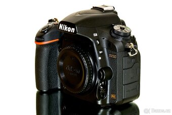 Nikon D750 8 tis expozic TOP STAV - 4