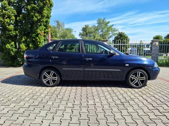Seat Cordoba 1.4 - 4