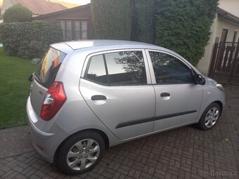 HYUNDAI i10 - 4