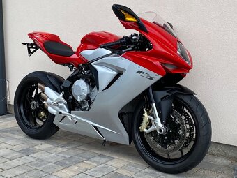 MV agusta F3 675 , 10900 km , top stav - 4
