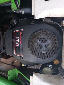 Etesia Bahia ( dvouválec Kawasaki) - 4