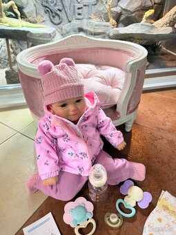 Realistická Reborm panenka v zimní bundičce - 4