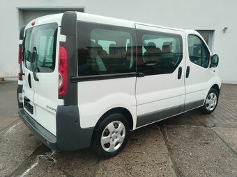 Opel vivaro 2,0cdi,9 míst, klima,doložené km - 4
