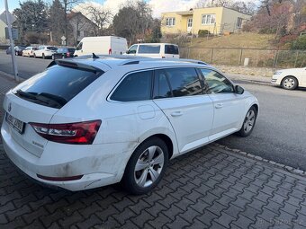 Škoda Superb 2.0tdi,style,dsg,140kw,webasto,dph - 4