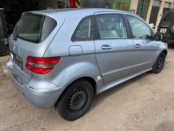 MB w245 2.0i 100Kw r.v. 2009 - 4