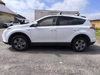 TOYOTA RAV4 2,5 HYBRID-AUTOMAT - 4