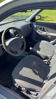 Hyundai Acent - 4