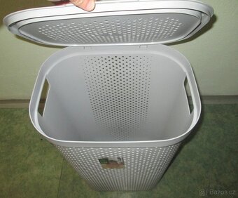 Velký plastový prodyšný box na prádlo - 60 l - 4