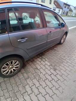 Předám Citroën c4 picasso - 4